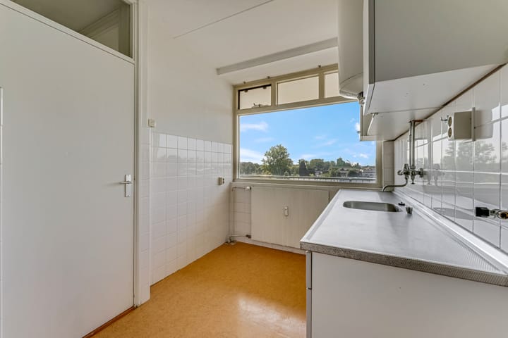 Photo 12 of Troelstraweg 93