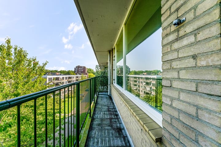 Photo 17 of Troelstraweg 93