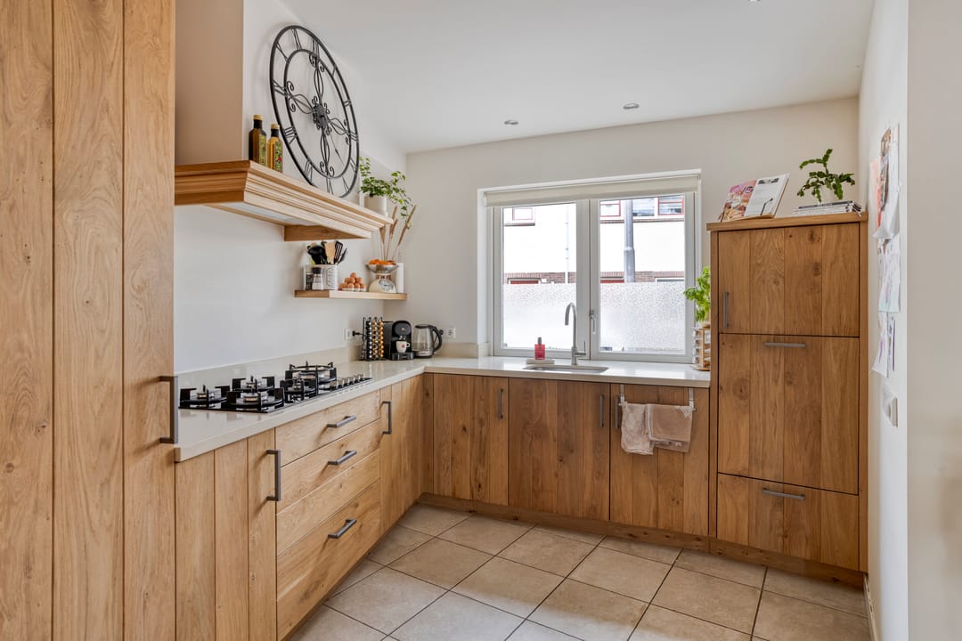 Photo 16 of Van der Aastraat 25