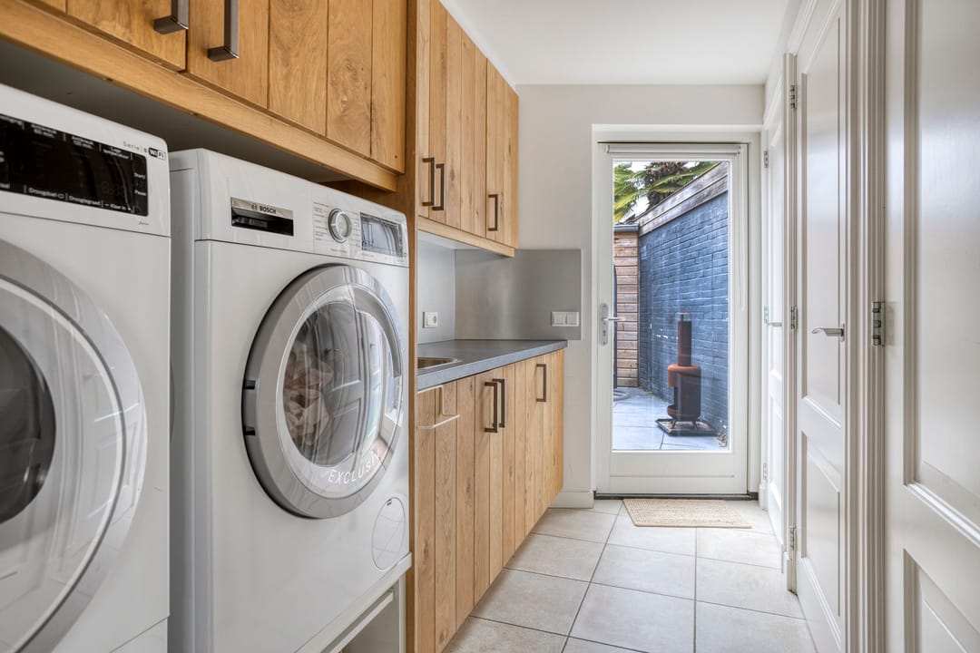 Photo 22 of Van der Aastraat 25