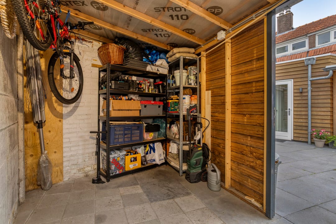 Photo 38 of Van der Aastraat 25