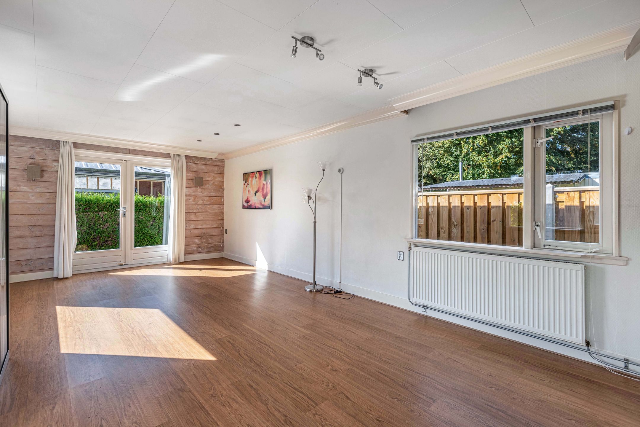 1-bedroom freehold villa in Rutten — photo 2 of 5