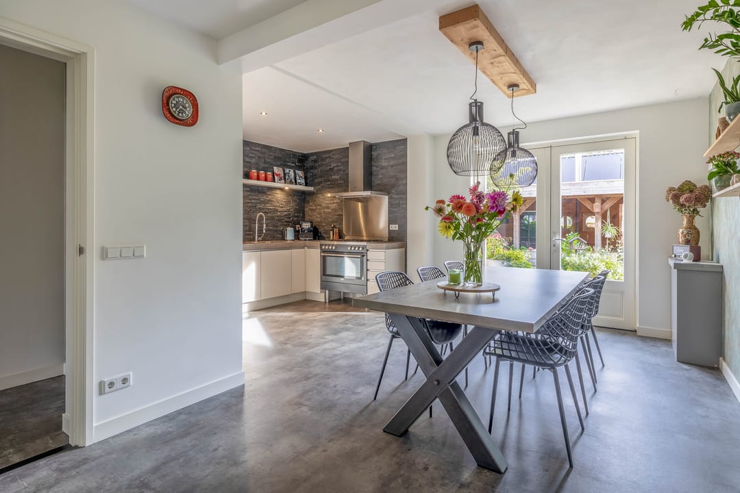 Photo 11 of Dominee Swaluestraat 4