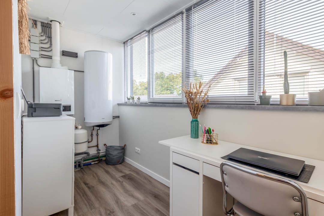 Photo 31 of Dominee Swaluestraat 4