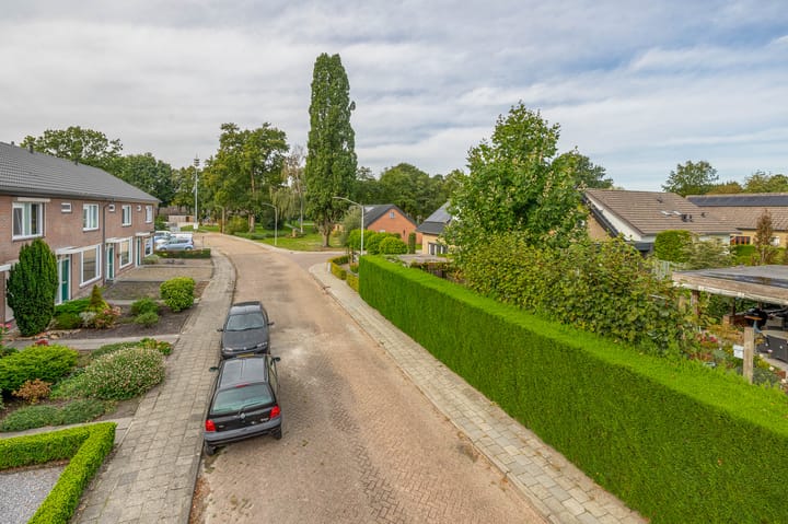 Foto 49 van Dominee Swaluestraat 4