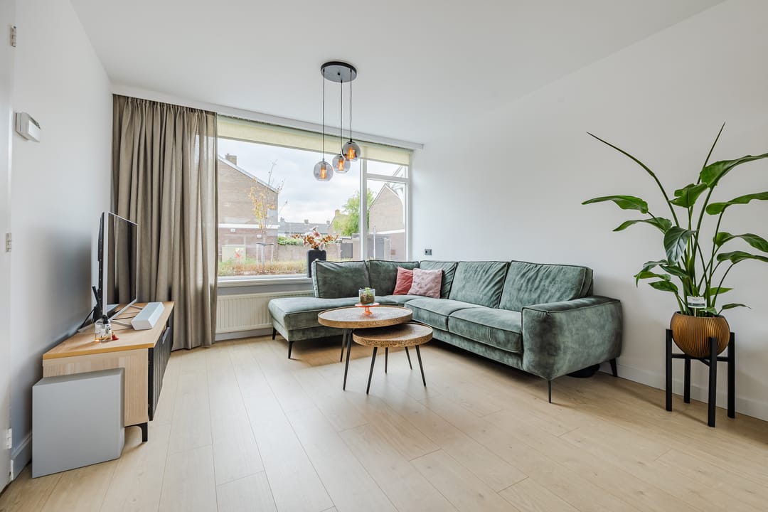 Photo 2 of Stijn Streuvelslaan 25