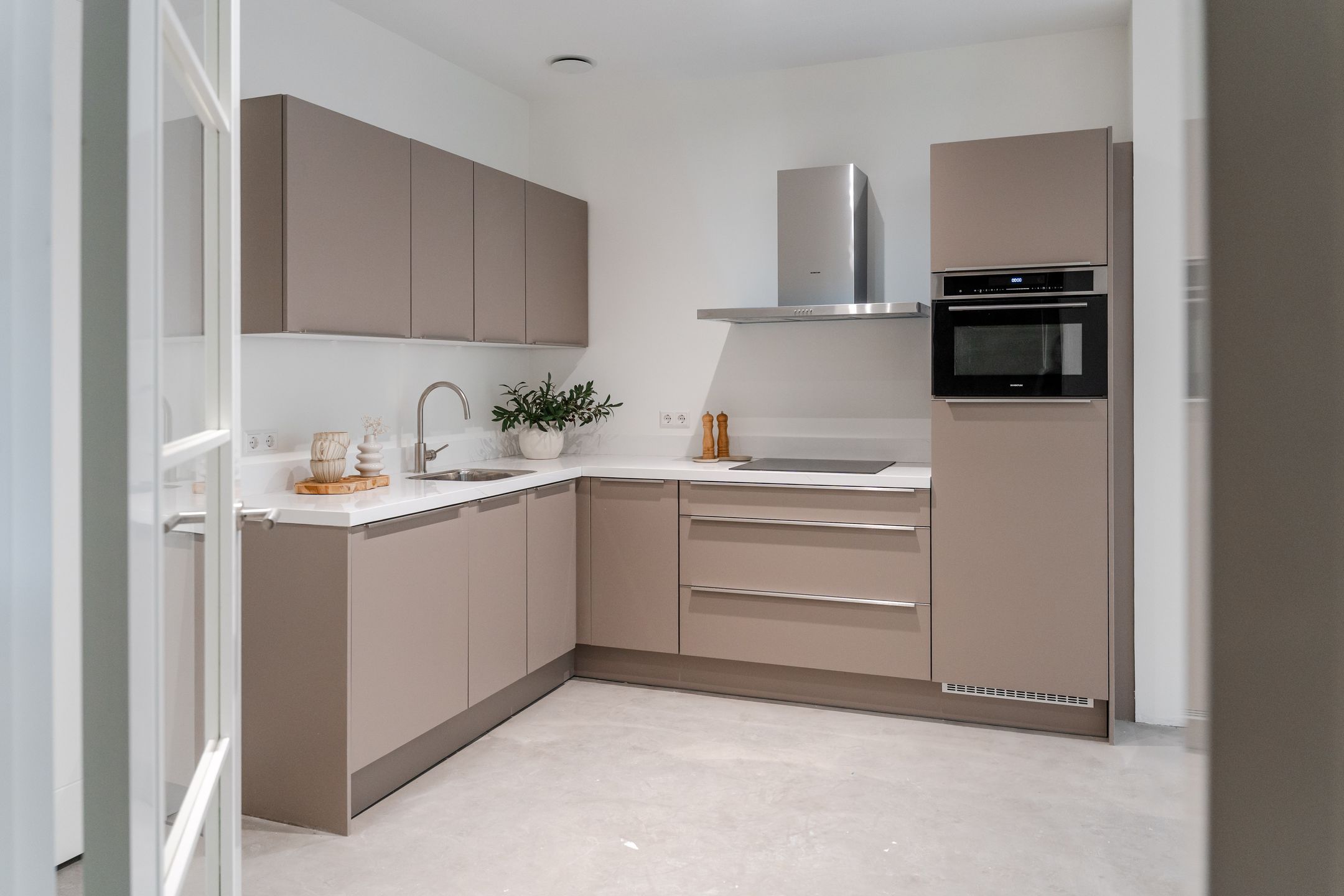 Foto 9 van Raadhuisplein 2