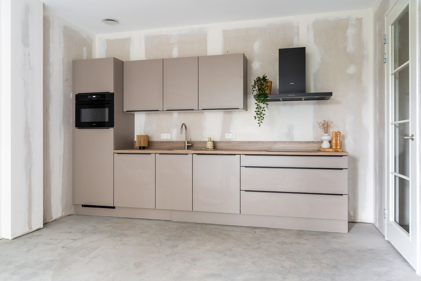 Foto 4 van Raadhuisplein 6