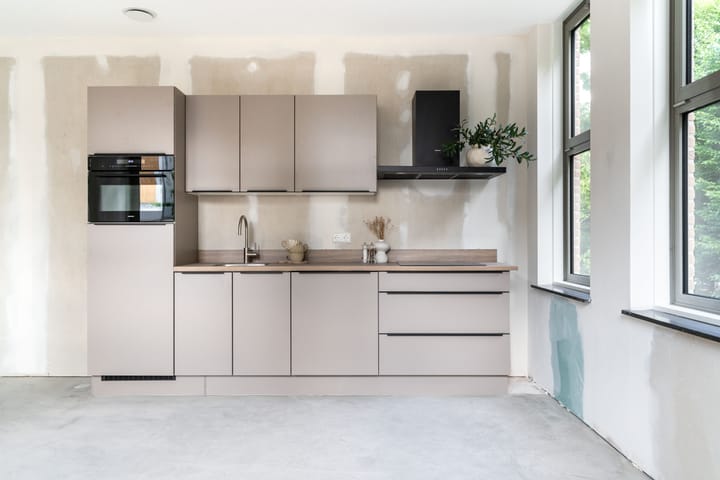 Photo 5 of Raadhuisplein 22