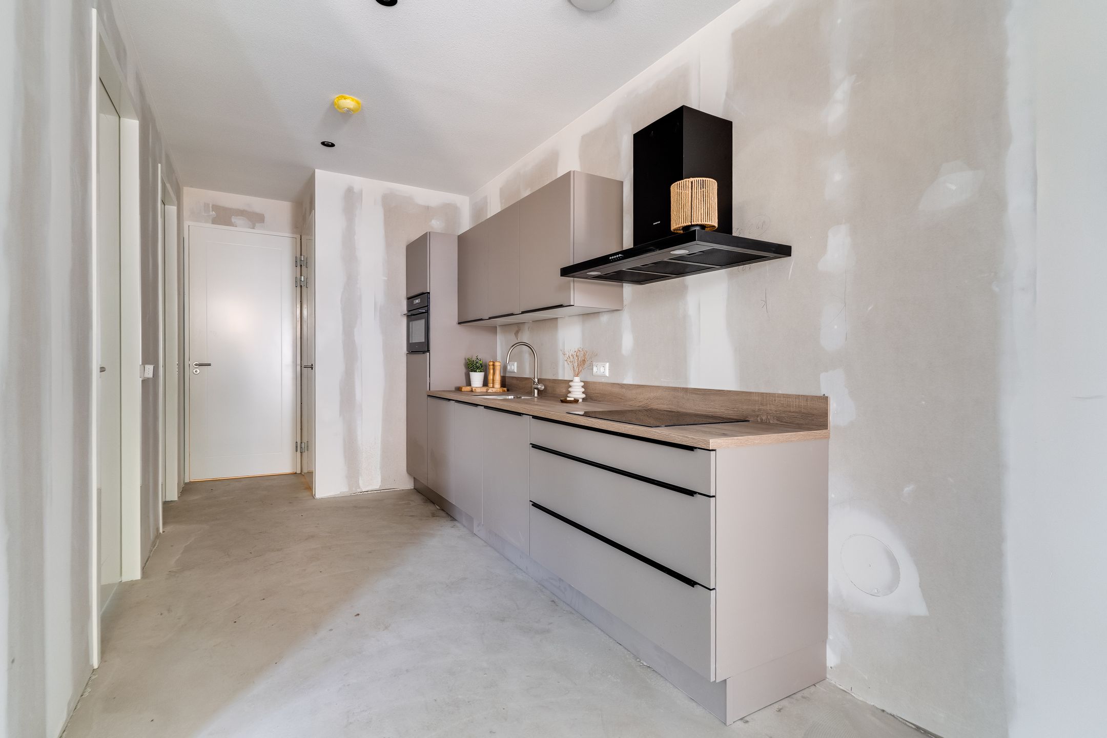 Photo 6 of Raadhuisplein 52