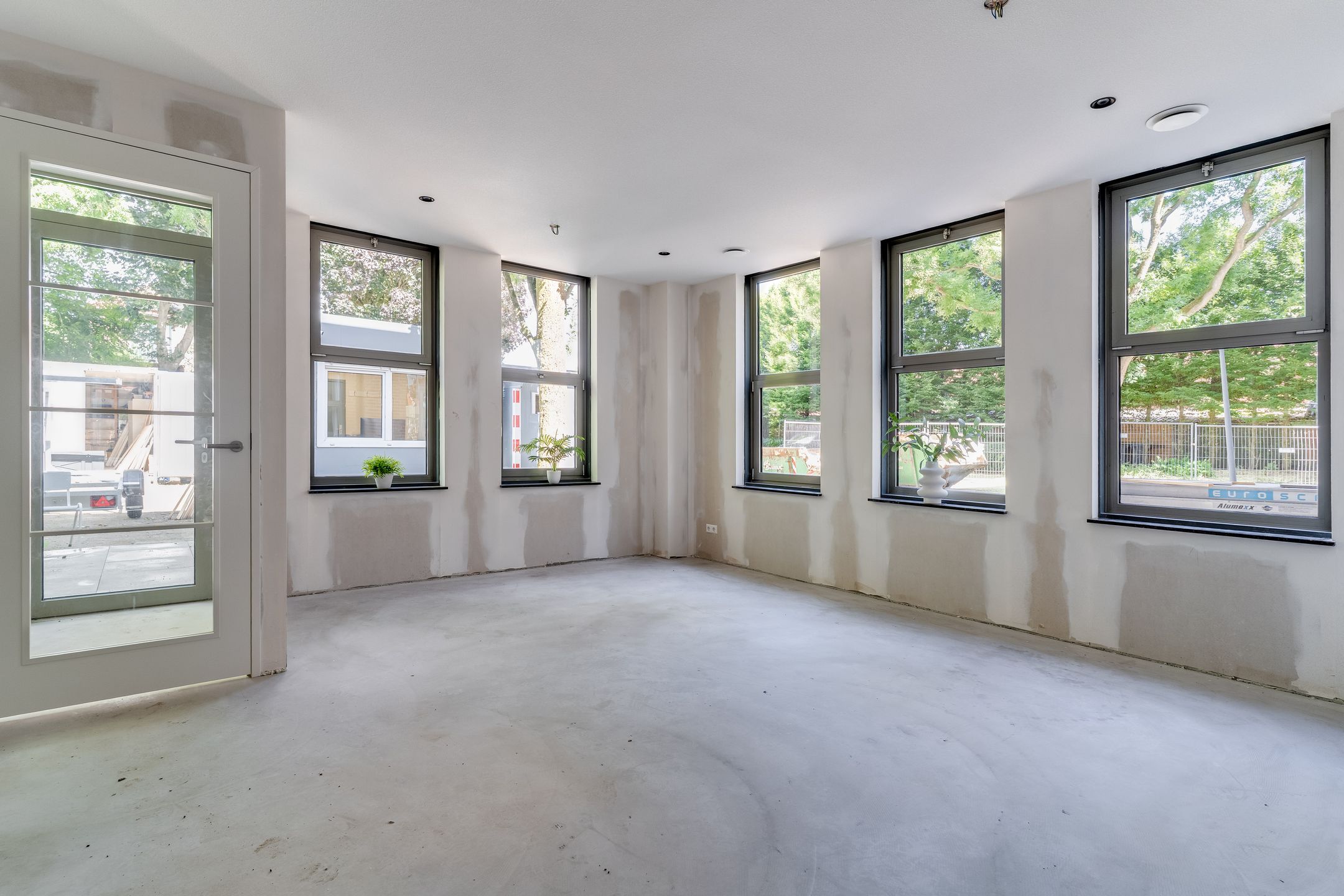 Photo 9 of Raadhuisplein 52