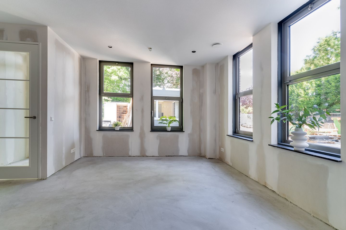 Photo 10 of Raadhuisplein 52