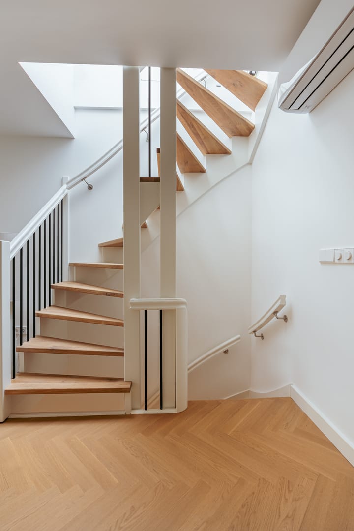 Foto 15 van Marcusstraat 13-4