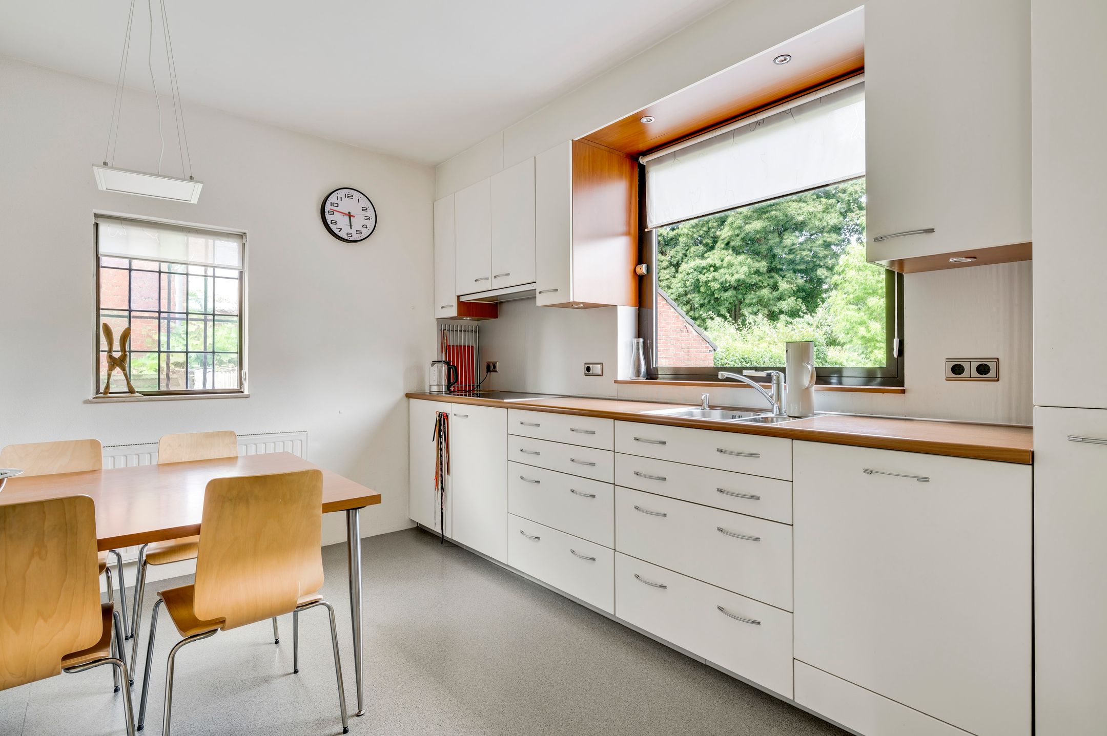 Photo 3 of Dr Poelsstraat 9