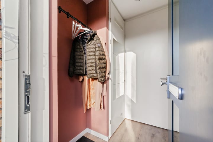 Photo 4 of Jan Barendselaan 194-K