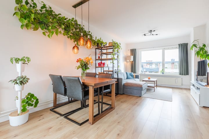 Photo 7 of Heidevenstraat 145