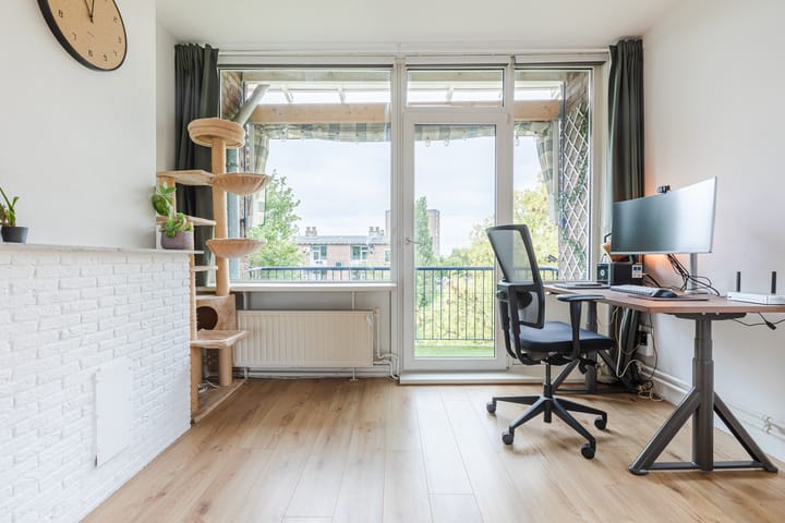 Photo 10 of Heidevenstraat 145