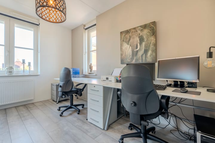 Foto 40 van Menso Altinghof 10