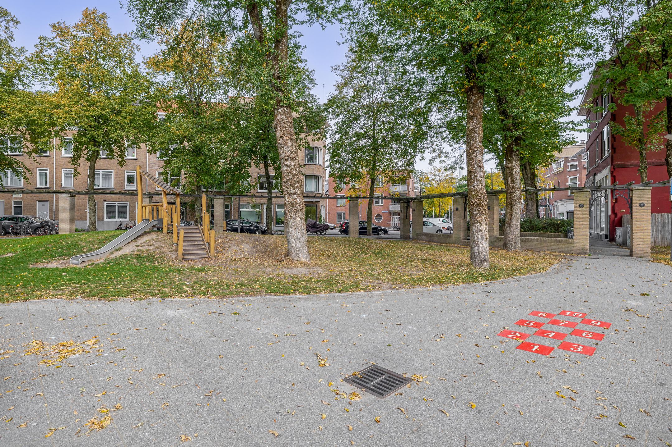 Photo 48 of Wolphaertstraat 88