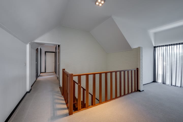 Foto 26 van Rucphenseweg 3