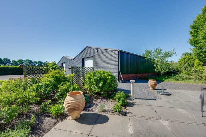 Foto 42 van Rucphenseweg 3