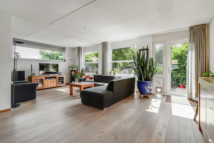 Foto 2 van Albert Schweitzerstraat 58