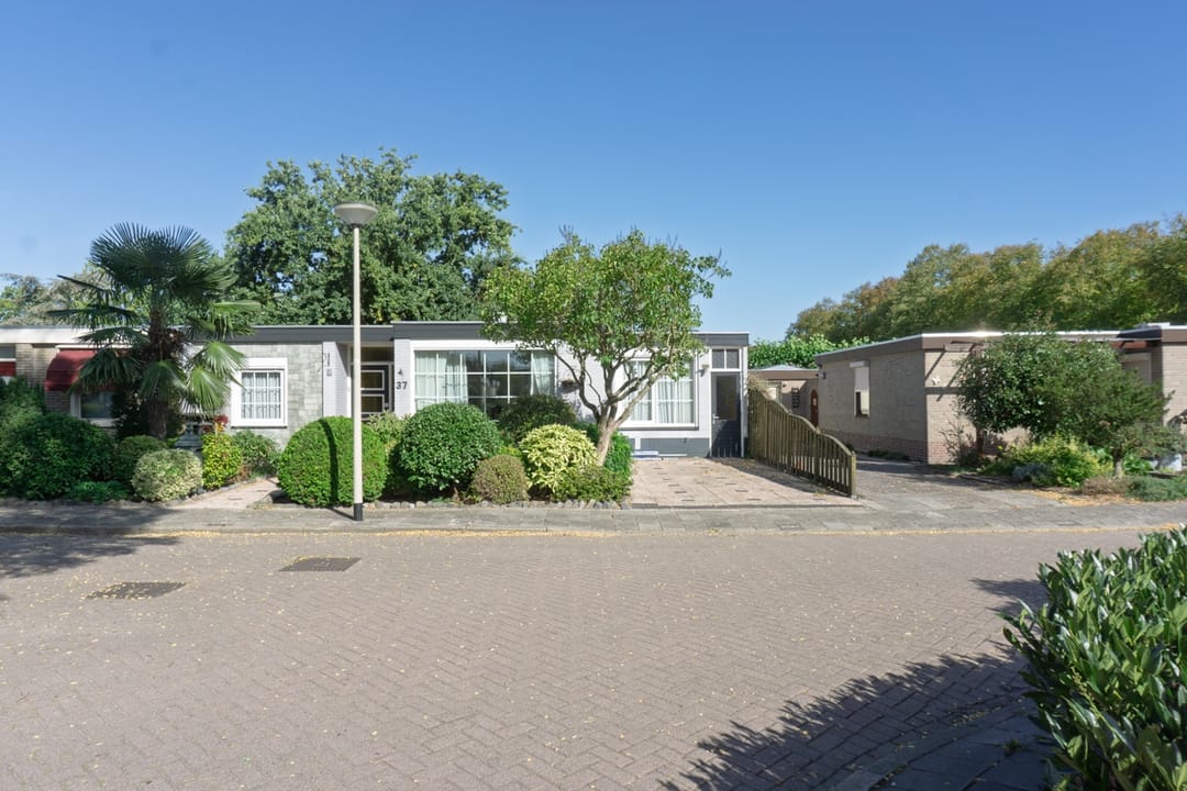 Foto 1 van Johann Strauszstraat 37