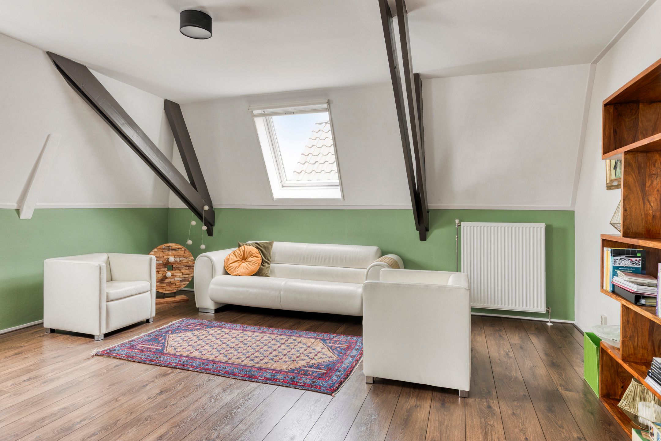 Photo 12 of Spoorstraat 8-F