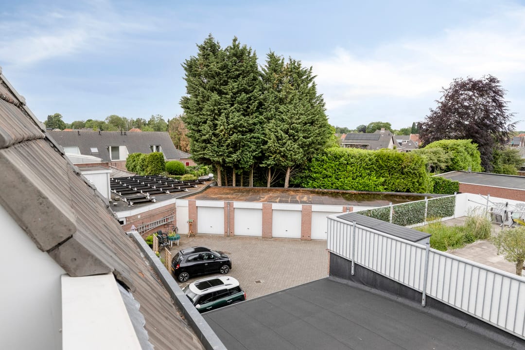 Photo 16 of Spoorstraat 8-F