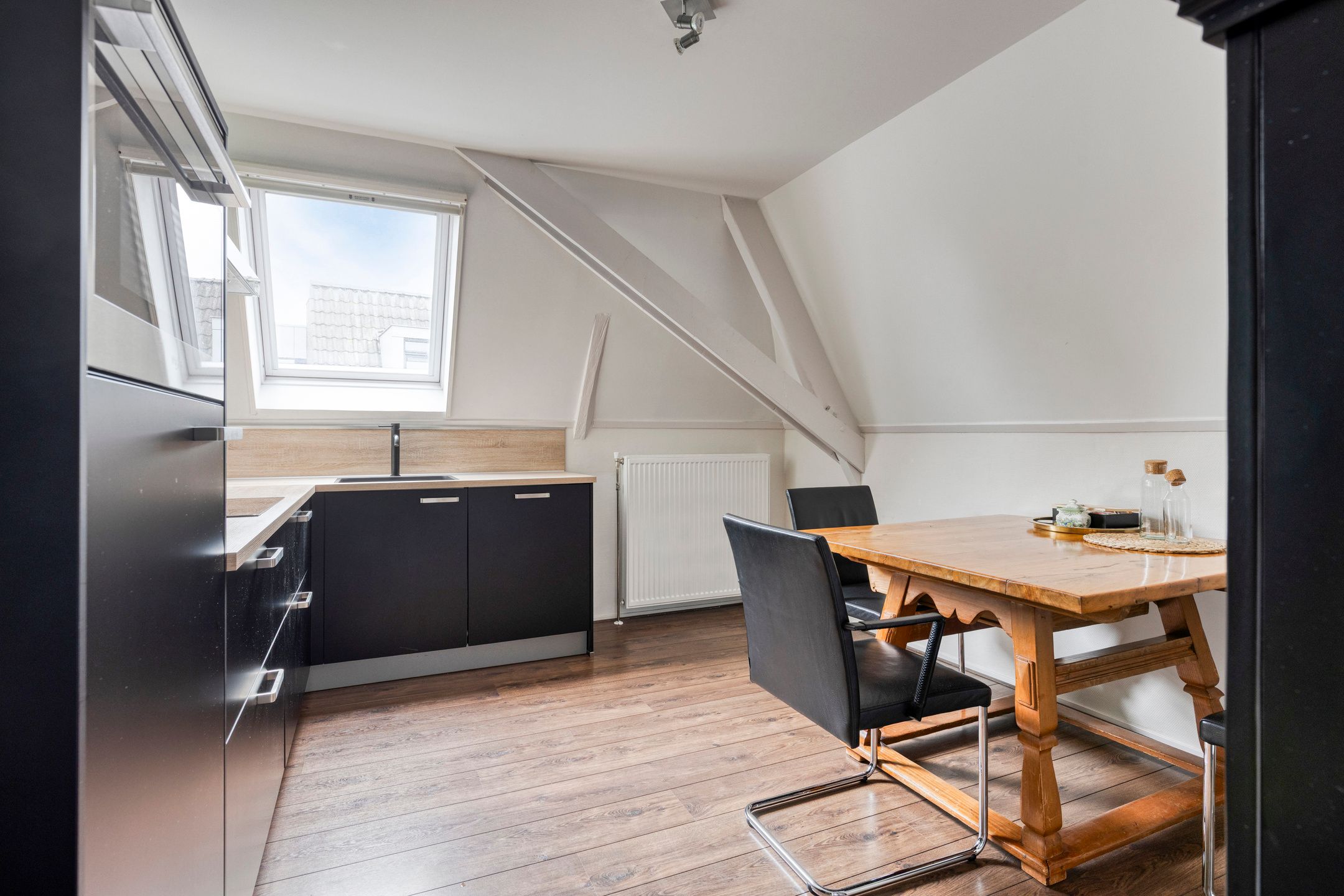 Photo 18 of Spoorstraat 8-F