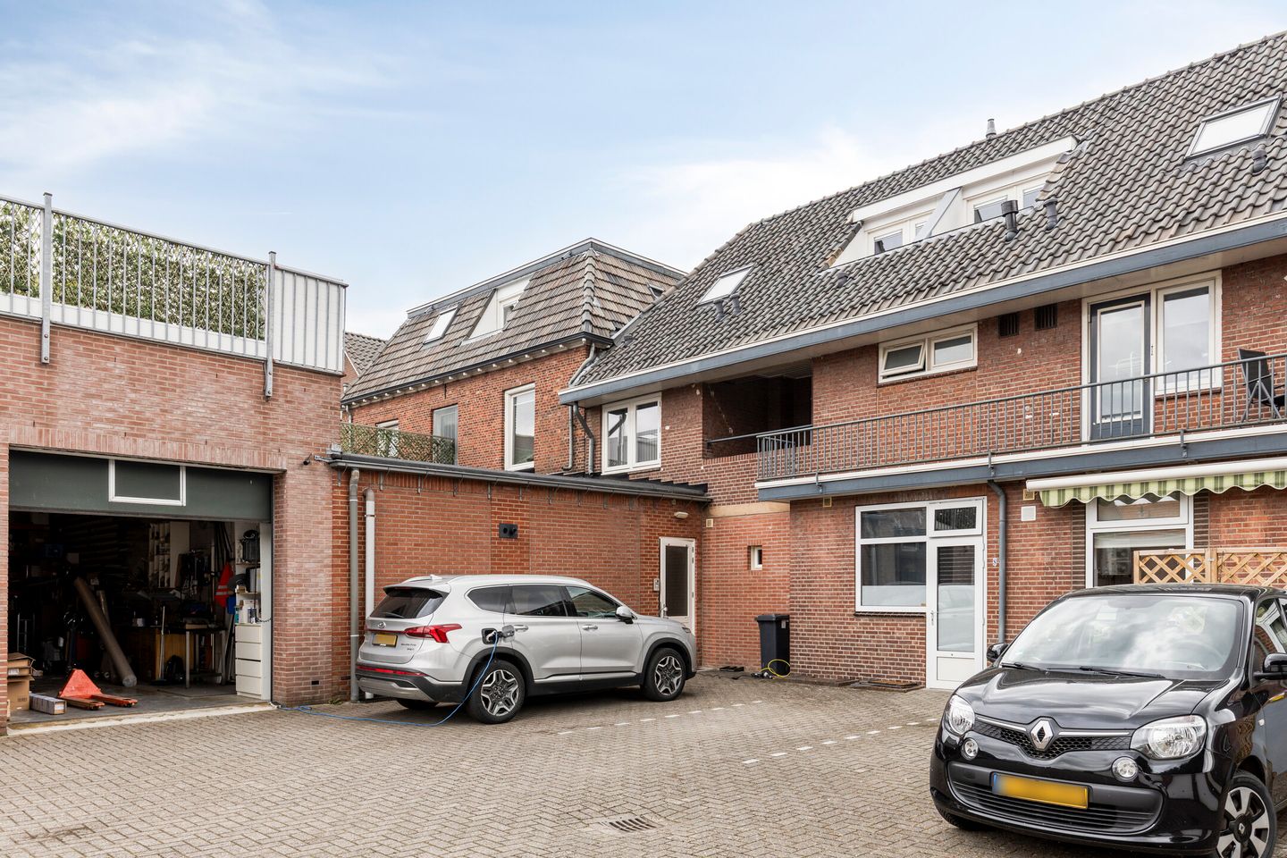 Photo 35 of Spoorstraat 8-F