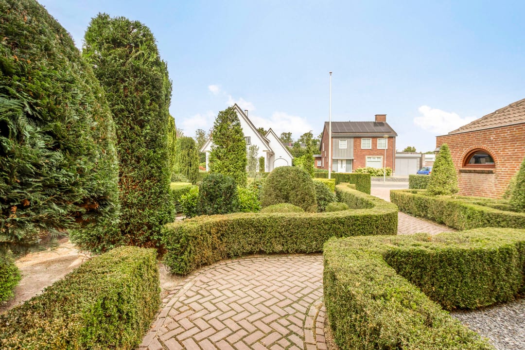 Photo 52 of Tuinstraat 17