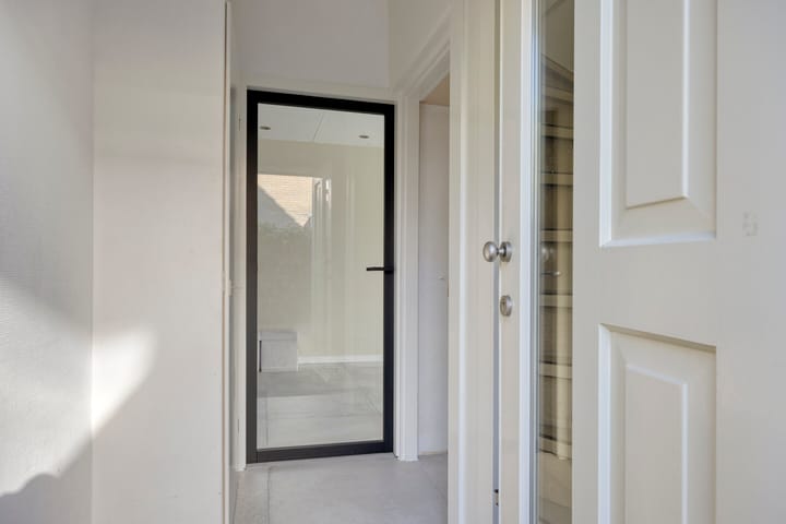 Foto 11 van Eeltsjebaes 18