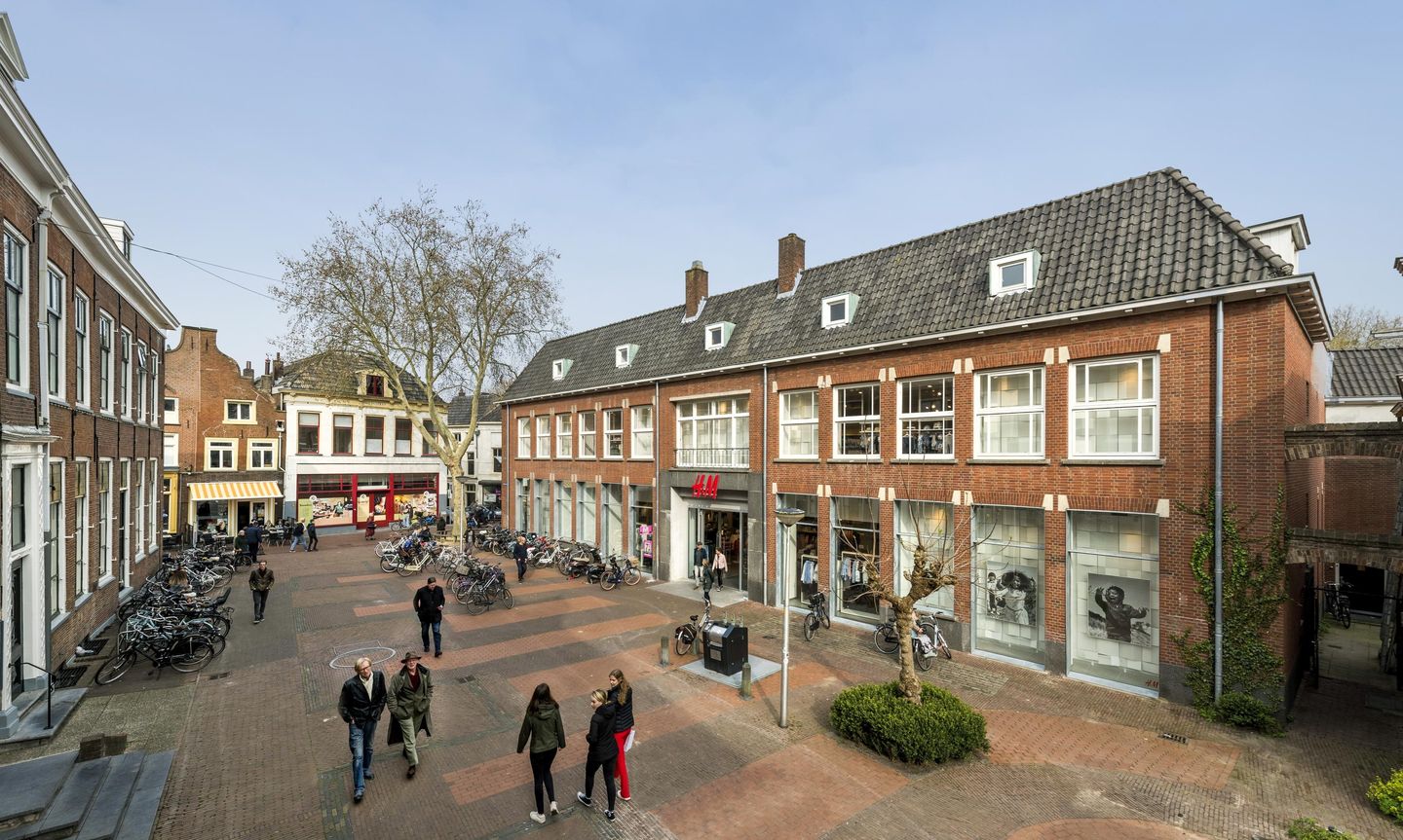 View photo 3 of Schupstoel 12