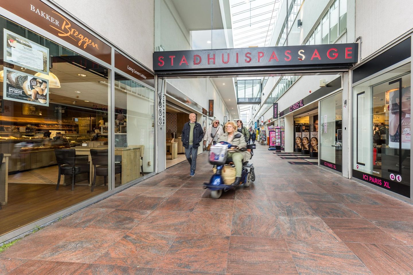 Bekijk foto 3 van Stadhuispassage 1