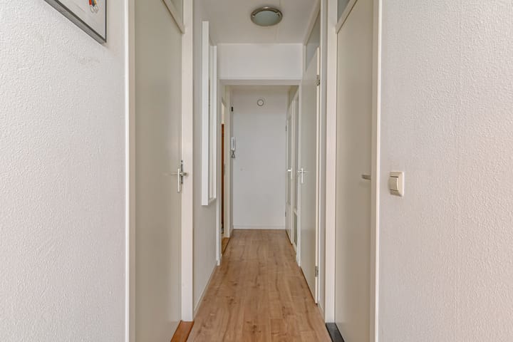 Foto 13 van Gevers Deynootweg 768