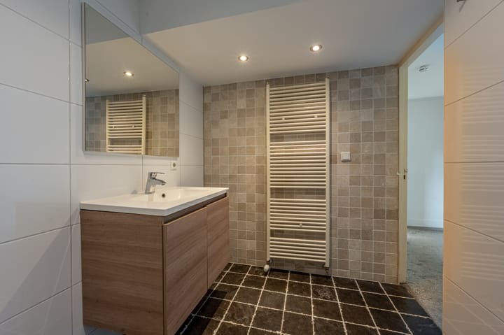 Foto 43 van Jericholaan 111-B