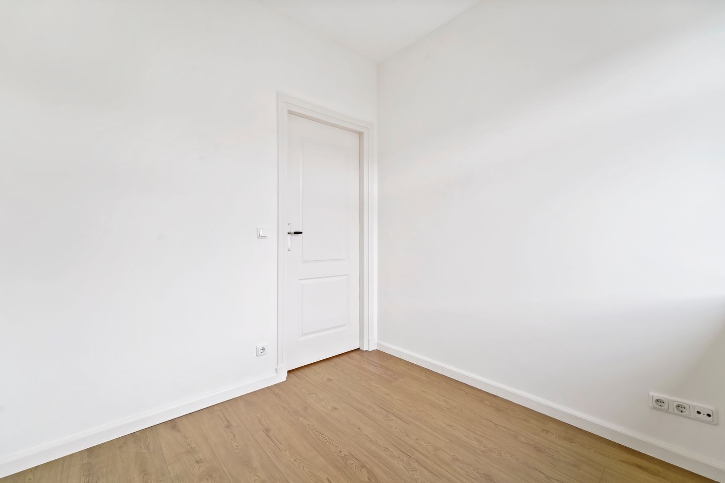 Foto 19 van Hendrik Zwaardecroonstraat 110