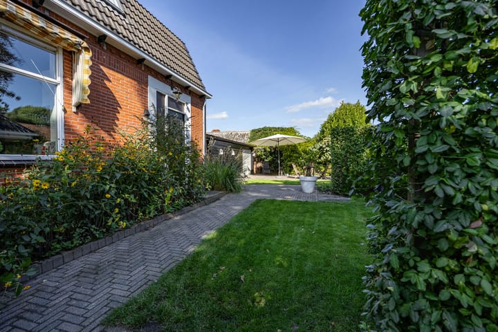 Photo 60 of Hoofdweg 27