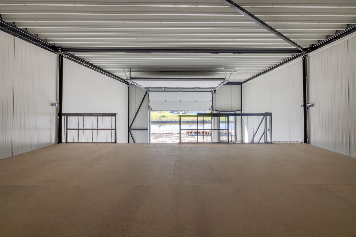 Foto 19 van Dwarsryd 7-G