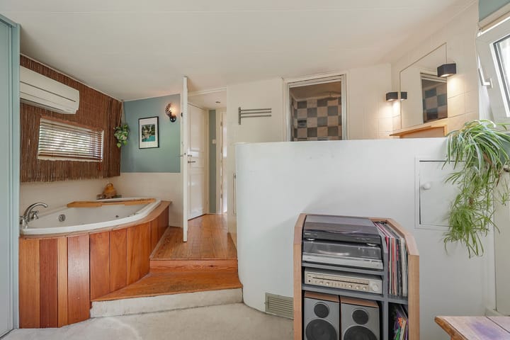 Foto 20 van De Wittenkade 20-W