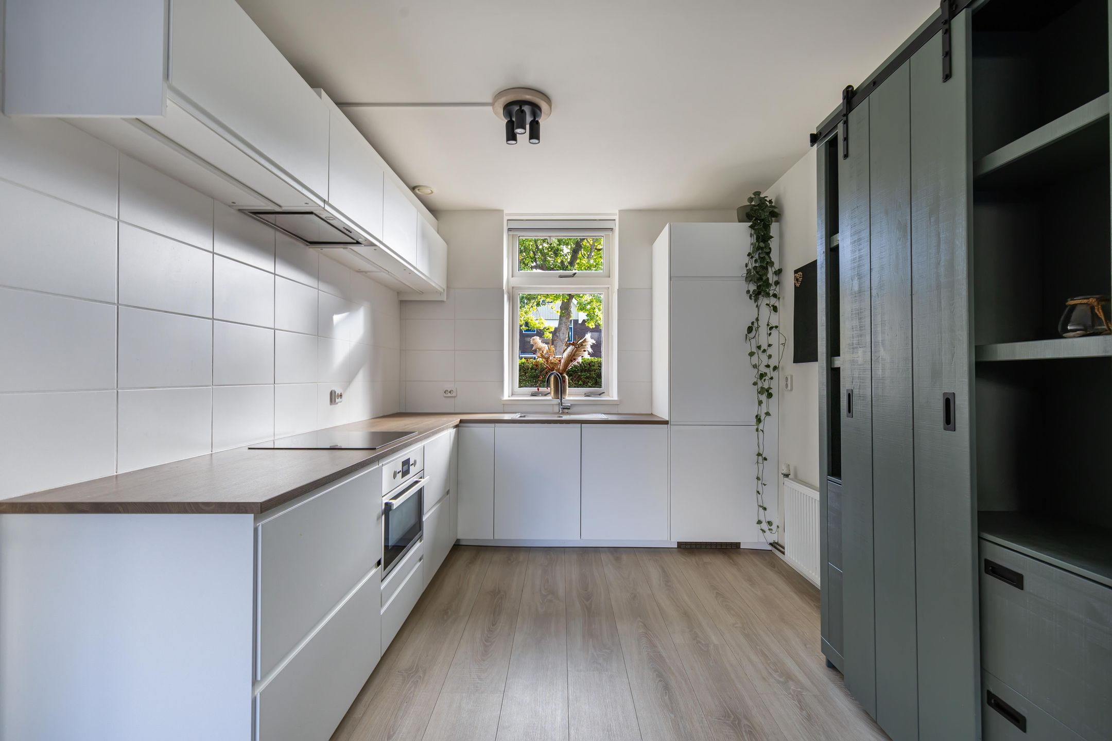 Foto 18 van Tjerk Hiddes de Vriesstraat 30