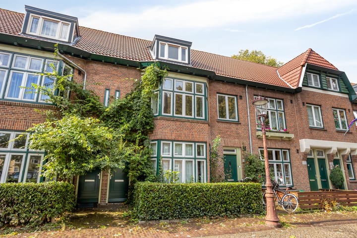 Photo 2 of Zwanenplein 27