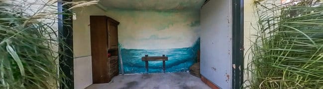 Vrijstaande berging-garage