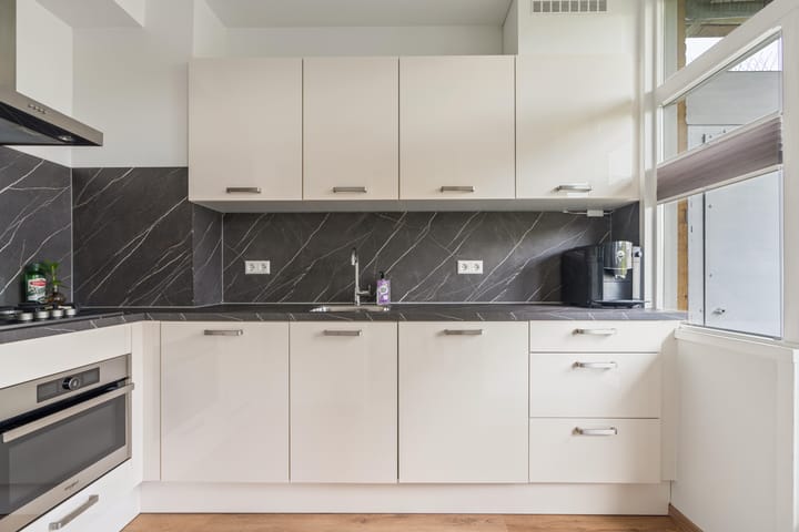 Photo 4 of Bestevâerstraat 118-3