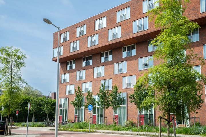 Foto 46 van Derkinderenstraat 5-A