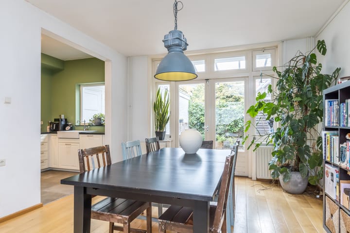 Foto 11 van Benzenraderweg 97