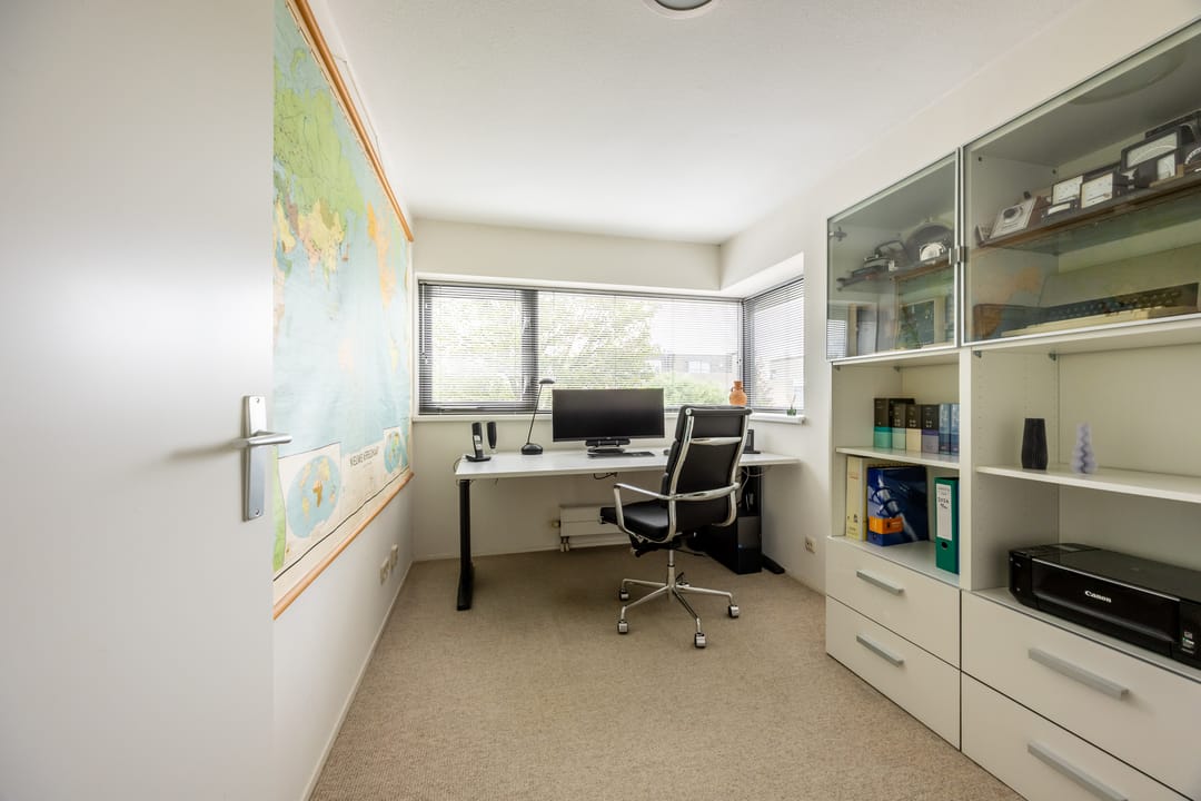 Photo 13 of Leusveld 25