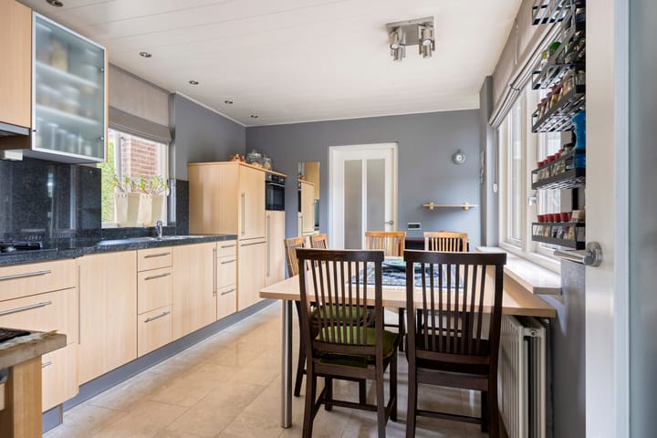 Photo 26 of Scheerdersstraat 10