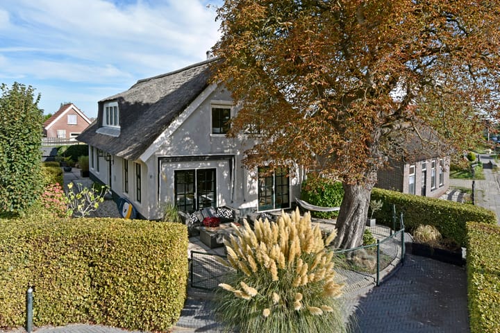 Photo 2 of Zuideinde 19